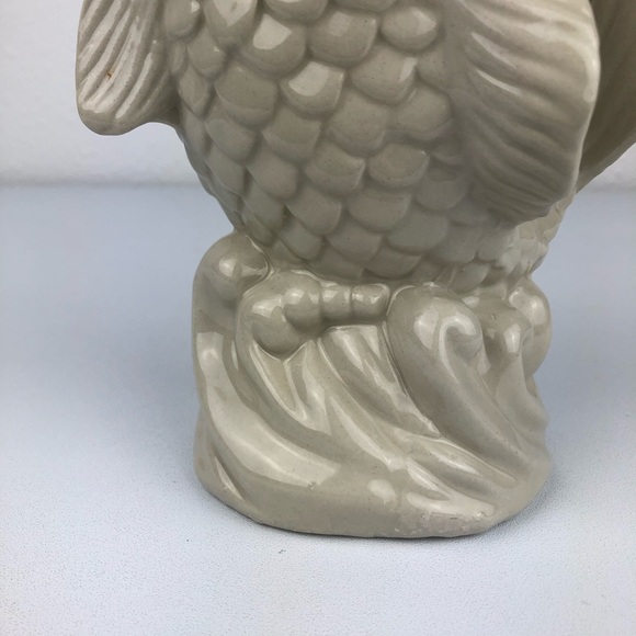 VINTAGE 8" White Koi Fish Vase Water Jumping Flowe - Picture 16 of 16